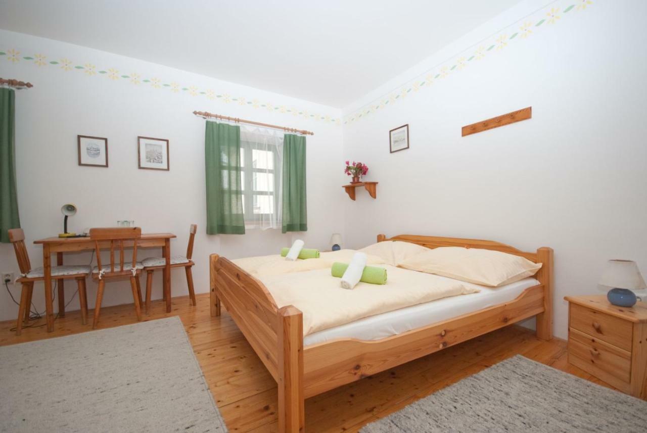 Hanacky Dvur Olomouc Bagian luar foto